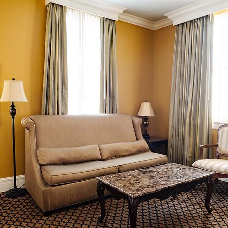 The Lafayette New Orleans By Kasa Hotell Exteriör bild