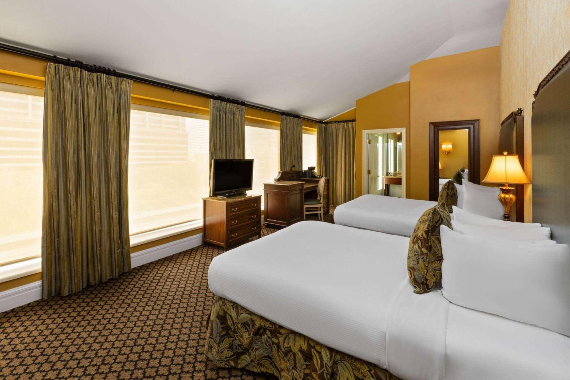 The Lafayette New Orleans By Kasa Hotell Exteriör bild
