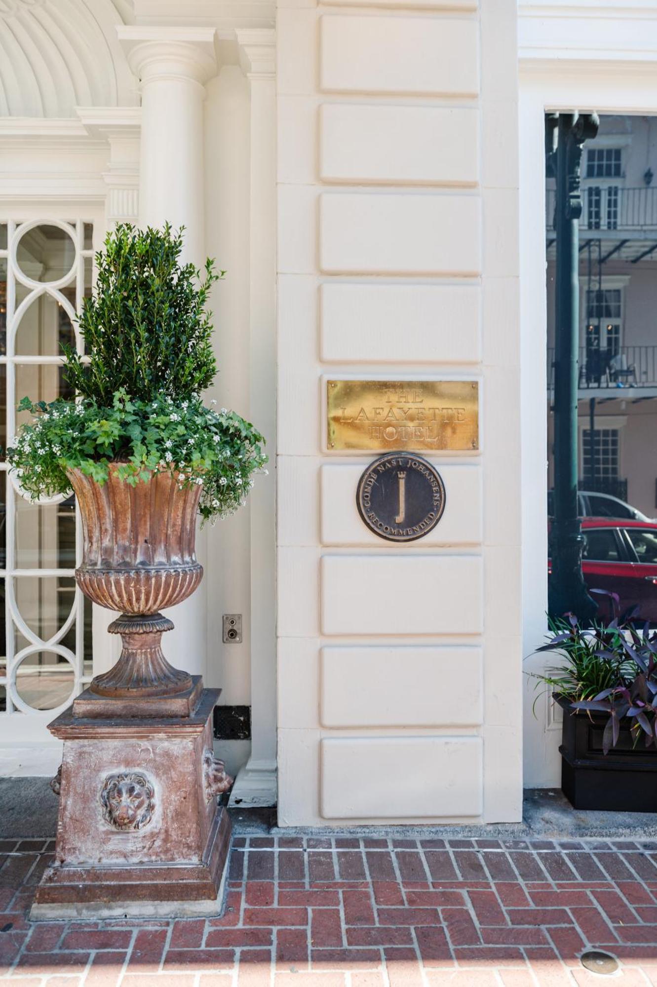 The Lafayette New Orleans By Kasa Hotell Exteriör bild