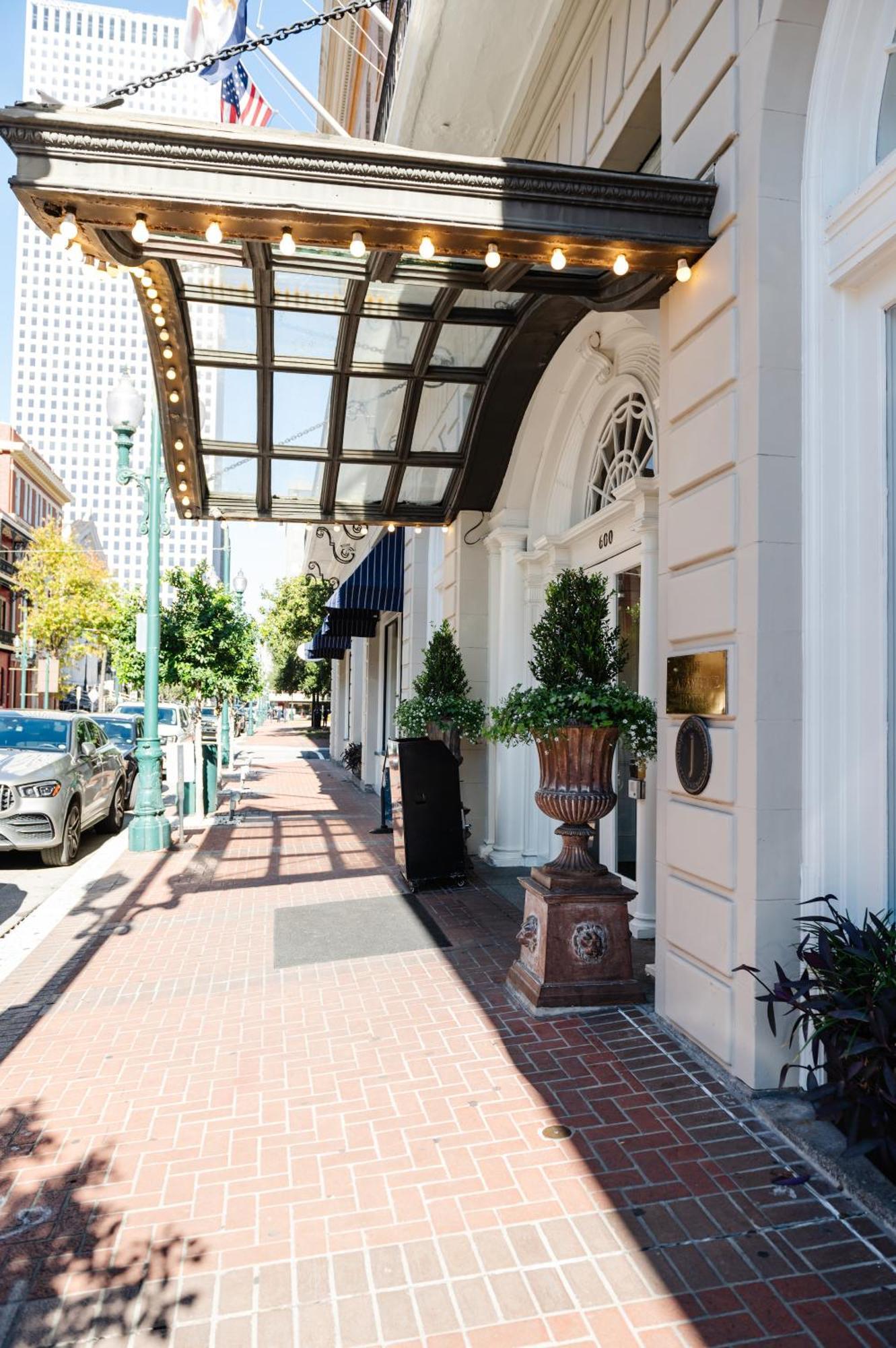 The Lafayette New Orleans By Kasa Hotell Exteriör bild